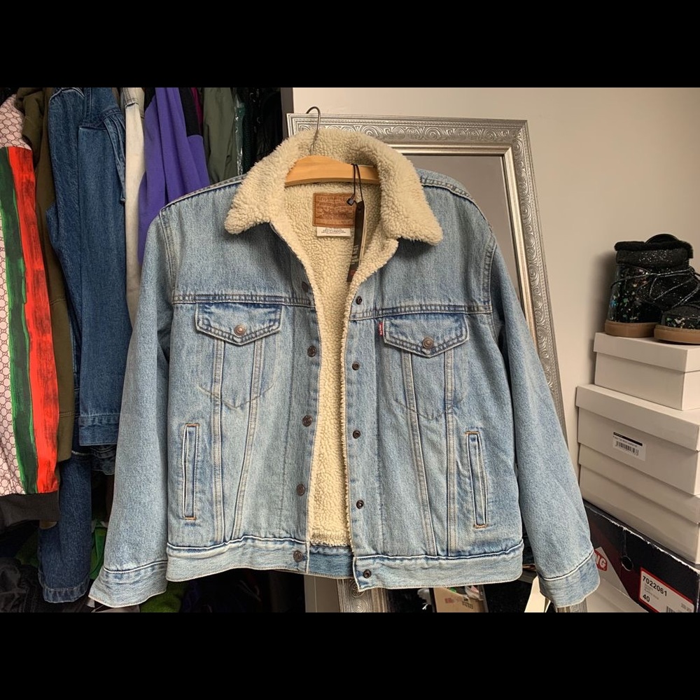 New Levî’s jacket